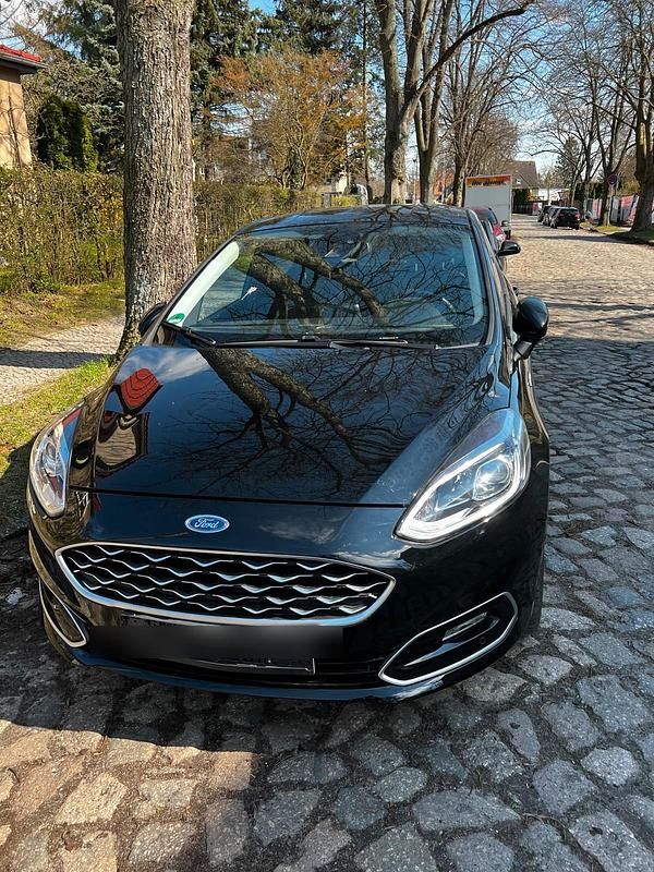 Gebraucht Ford Fiesta Vignale 101 PS (74 kW) 2017 Schwarz Limousine