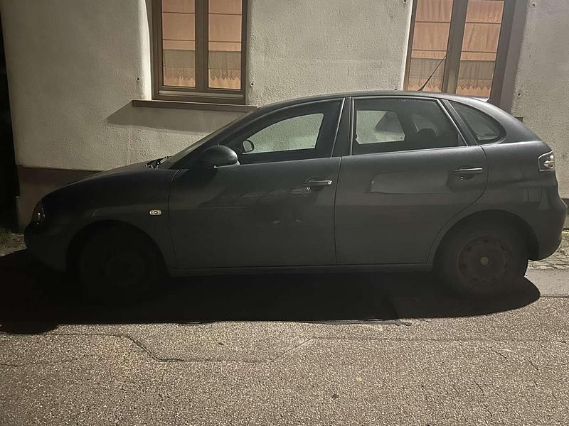 Gebraucht 2006 Seat Ibiza Reference Limousine | 800 € (Guter Preis) - Bild 1/2