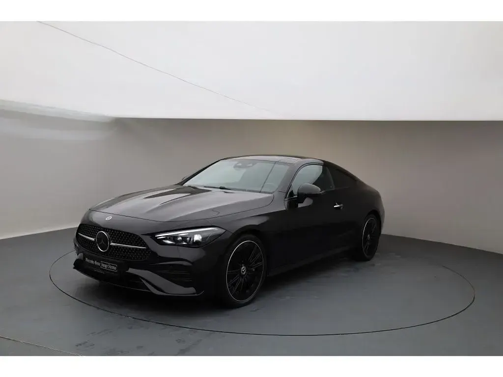 Gebraucht Mercedes 450 AMG 381 PS (280 kW) 2025 Metalliclack obsidianschwarz (metallic) Coupé