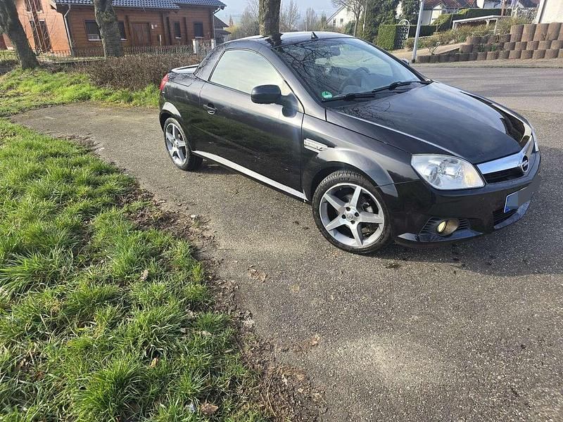 Gebraucht Opel Tigra Edition 90 PS (66 kW) 2009 Cabrio