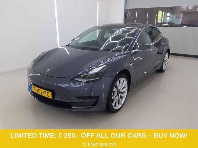 Grau Gebraucht 2020 Tesla Model 3 Standard Range Limousine | 18.900 € (Guter Preis) - Bild 1/4