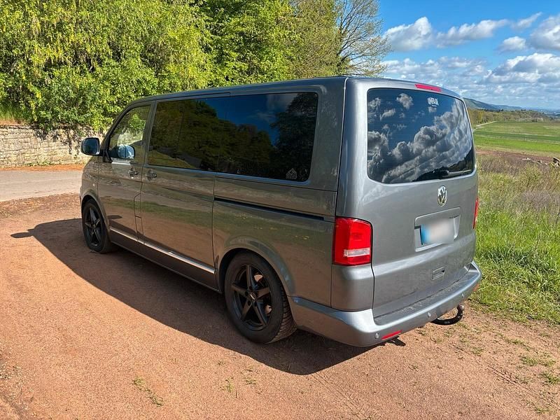 Usata VW T5 Highline 179 CV (131 kW) 2010 Grigio Furgone