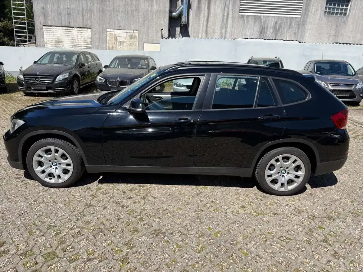 Gebraucht BMW X1 Sport Line 143 PS (105 kW) 2012 Schwarz SUV