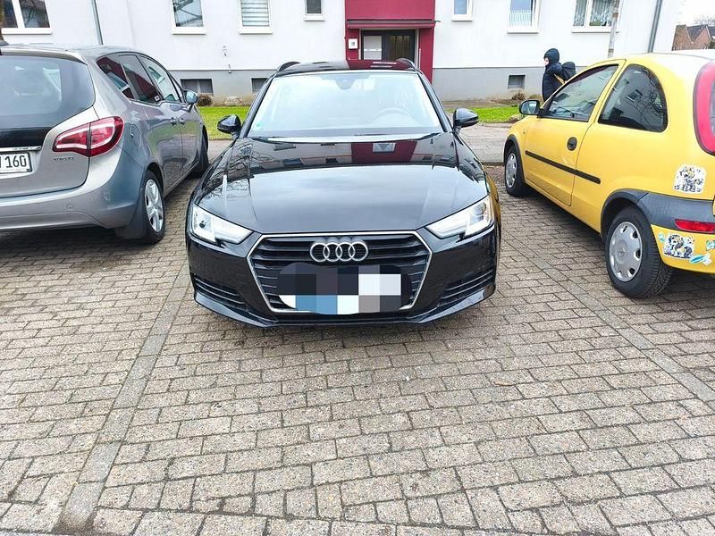 Gebraucht Audi A4 Design 150 PS (110 kW) 2019 Schwarz Kombi