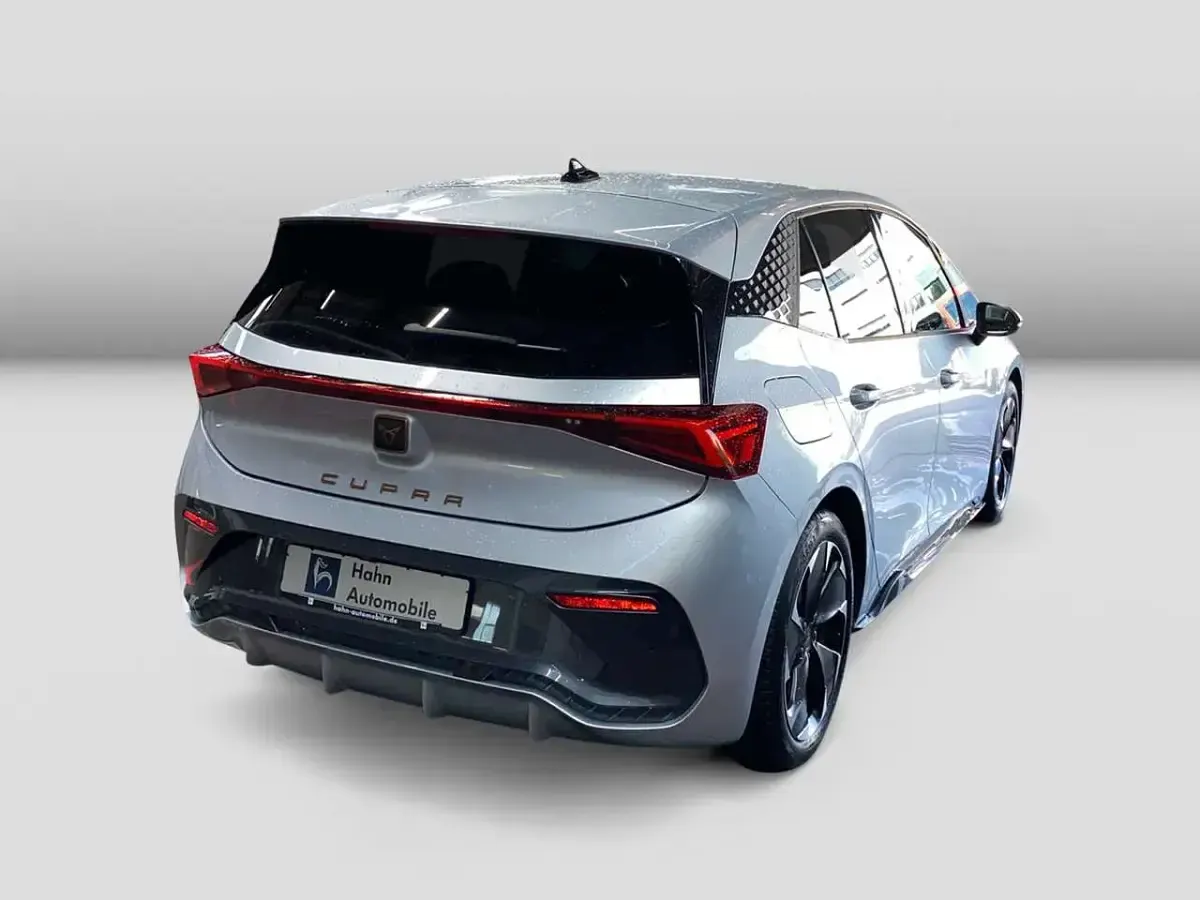 Gebraucht Cupra Born 169 kW (231 PS) 2025 Silber Kleinwagen