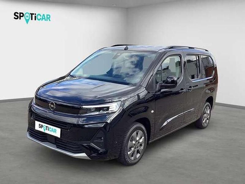 Karbonschwarzmet. Gebraucht 2024 Opel Combo Life Van / Kleinbus | 29.870 € (Teuer) - Bild 1/4