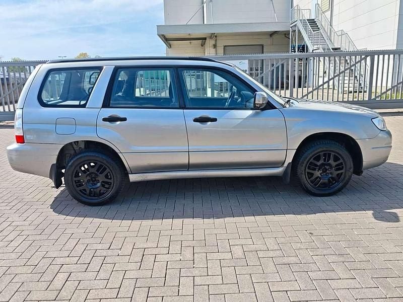 Second-hand Subaru Forester Active 158 CP (116 kW) 2006 Gri SUV