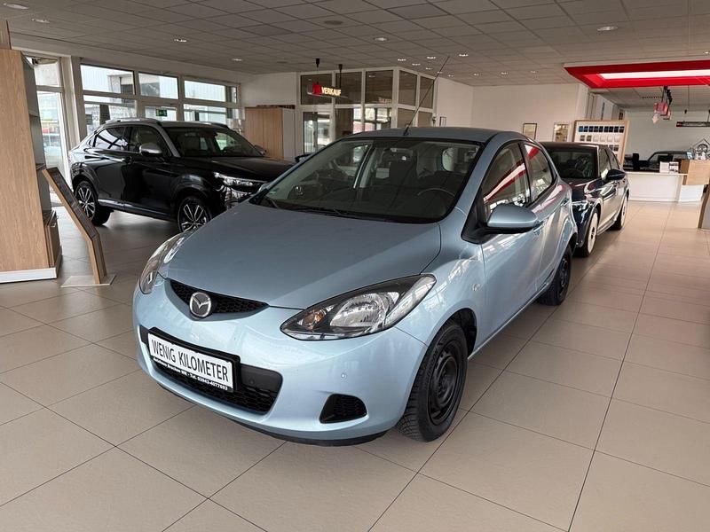 Blau Gebraucht 2009 Mazda 2 Independence Kleinwagen | 4.490 € (Fairer Preis) - Bild 1/4