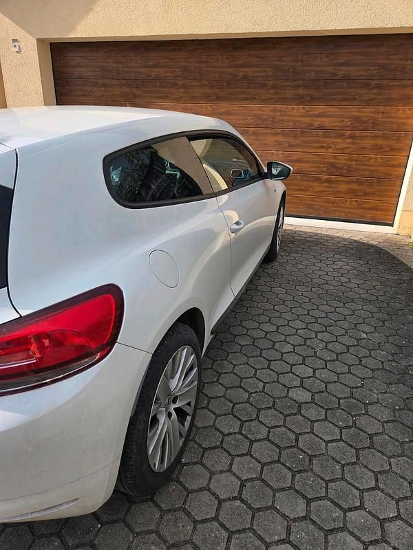 Gebraucht VW Scirocco 122 PS (89 kW) 2014 Weiß Coupé