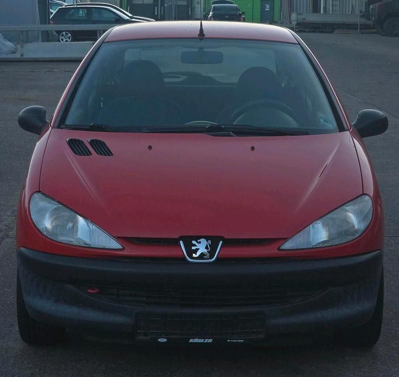 Gebraucht Peugeot 206 62 PS (45 kW) 2000 Rot Kleinwagen