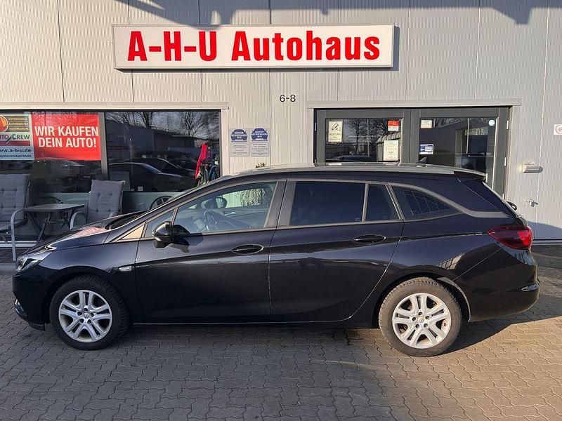 Gebraucht Opel Astra Edition 110 PS (80 kW) 2016 Schwarz Kombi