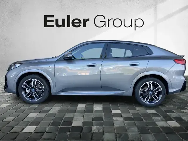 Gebraucht BMW iX2 Performance 225 kW (306 PS) 2025 Grau SUV