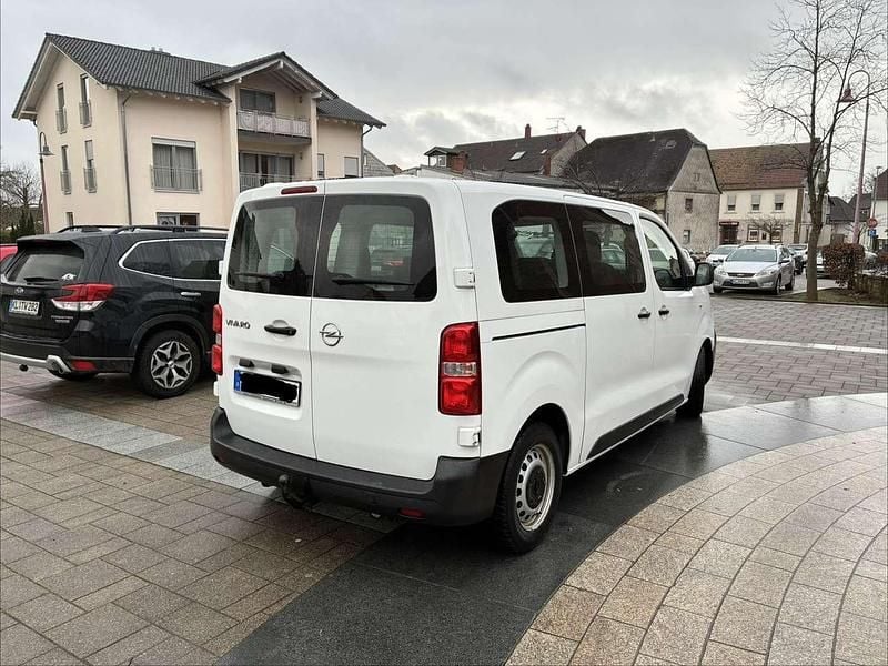 Gebraucht Opel Vivaro 150 PS (110 kW) 2020 Weiß Van / Kleinbus