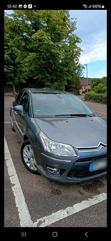 Grau Gebraucht 2009 Citroën C4 Kleinwagen | 1.600 € (Fairer Preis) - Bild 1/4