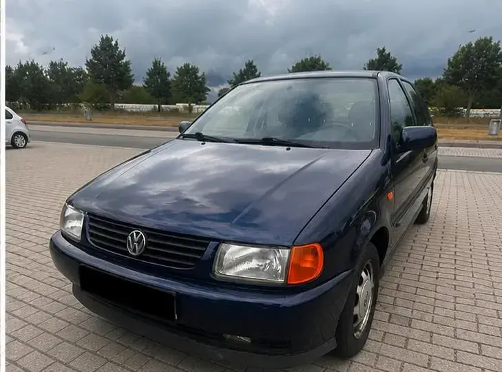 Gebraucht VW Polo 60 PS (44 kW) 1999 Blau Kleinwagen