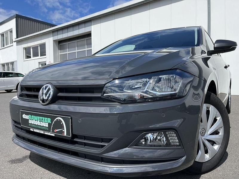 Grau Gebraucht 2020 VW Polo Limousine | 13.360 € (Guter Preis) - Bild 1/4