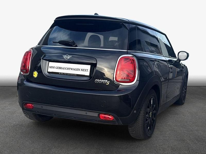 Gebraucht Mini Cooper SE Classic 135 kW (184 PS) 2023 Schwarz Kleinwagen