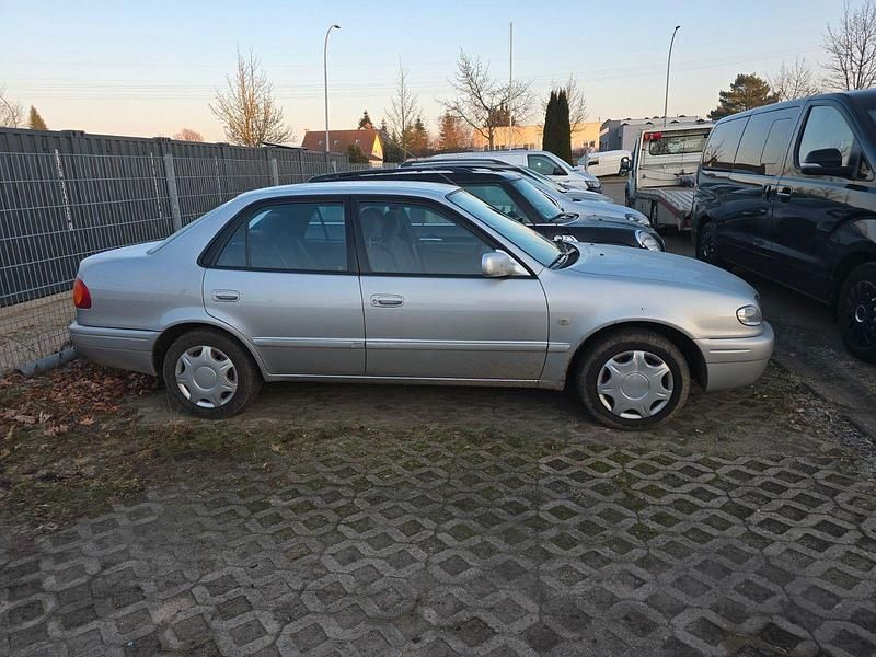 Gebraucht Toyota Corolla 97 PS (71 kW) 2001 Limousine