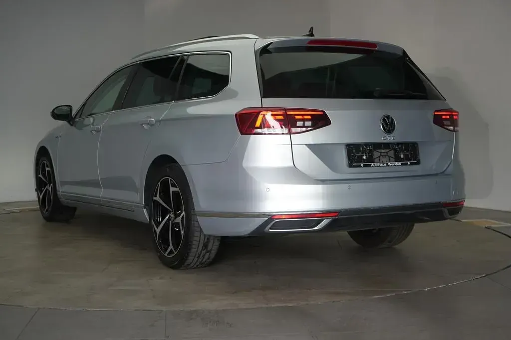 Gebraucht VW Passat GTE 218 PS (160 kW) 2022 Silber Kombi