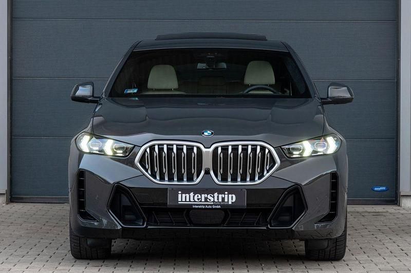 Gebraucht BMW X6 M Sport 298 PS (219 kW) 2025 Grau SUV