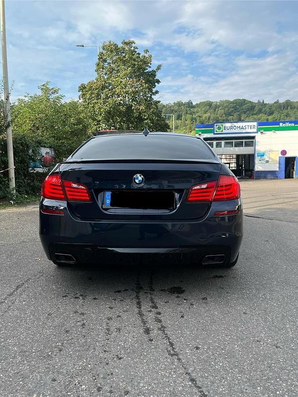 Gebraucht BMW 528 258 PS (189 kW) 2010 Blau Limousine