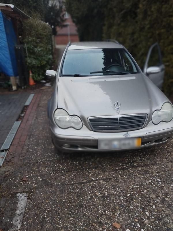 Gebraucht Mercedes C180 144 PS (105 kW) 2003 Silber Kombi