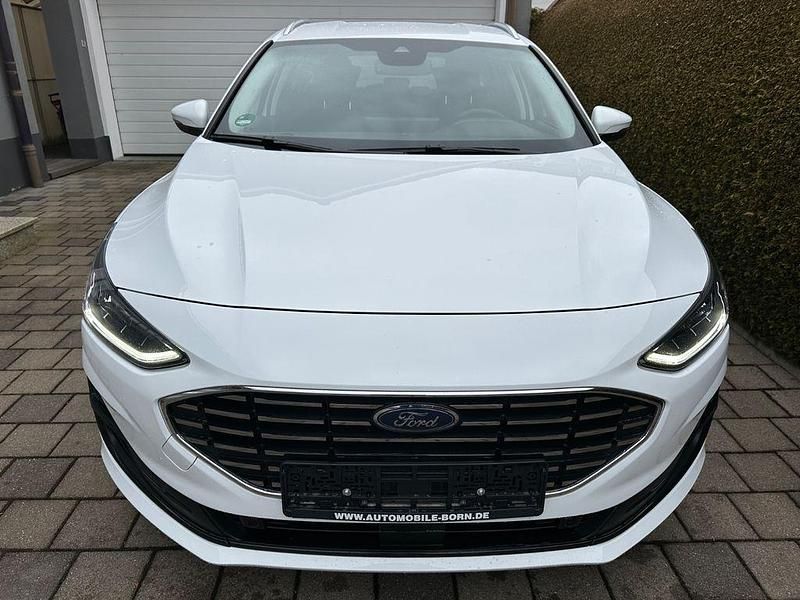 Gebraucht Ford Focus Titanium X 116 PS (85 kW) 2023 Weiß Limousine