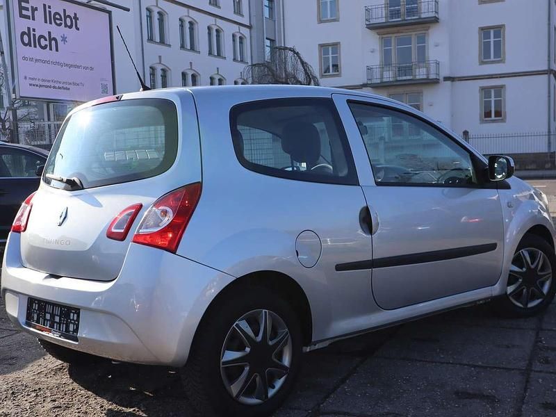 Gebraucht Renault Twingo Expression 75 PS (55 kW) 2013 Platingrau Kleinwagen