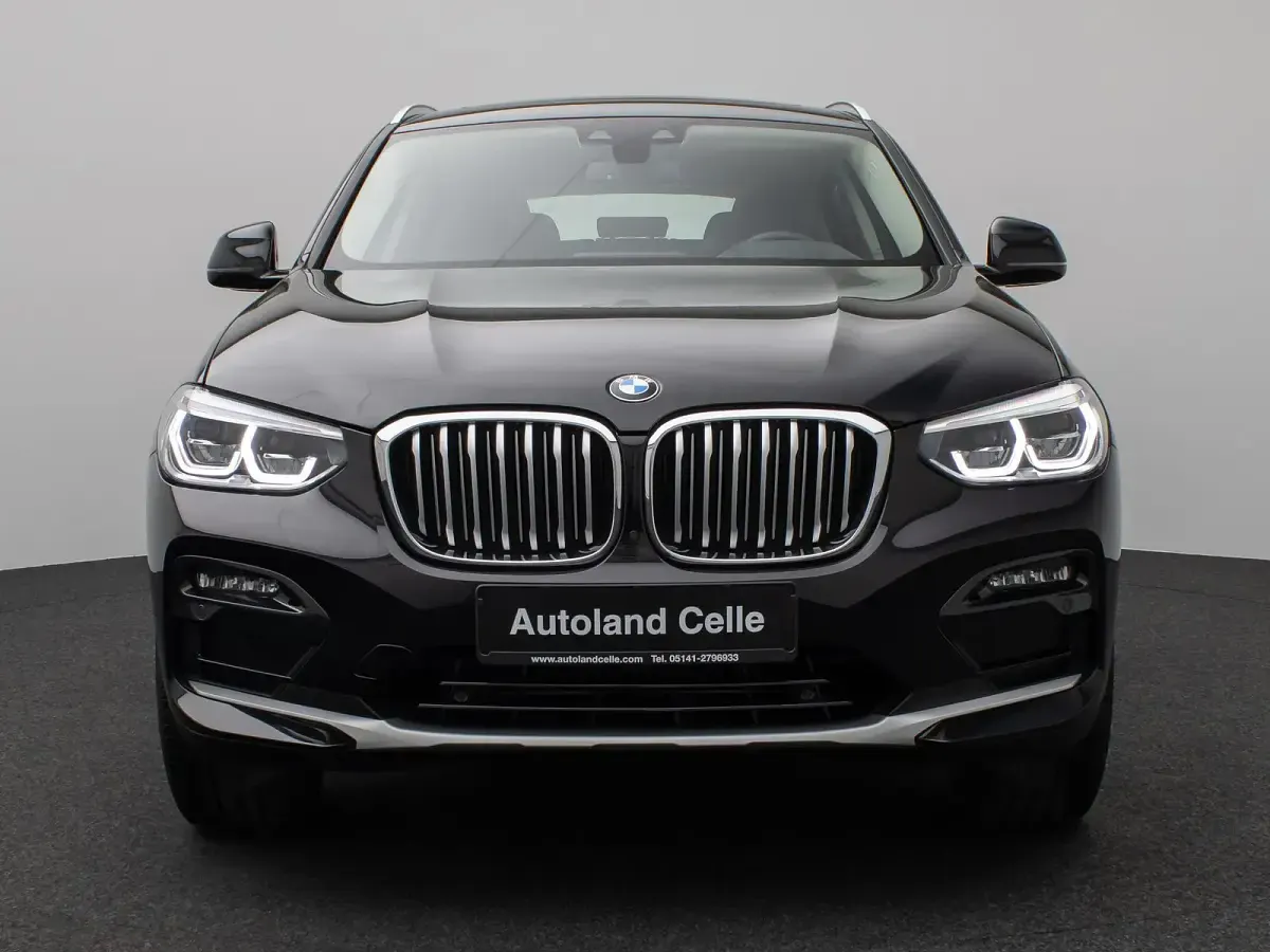 Gebraucht BMW X4 xLine 252 PS (185 kW) 2021 Saphirschwarz metallic475schwarz SUV