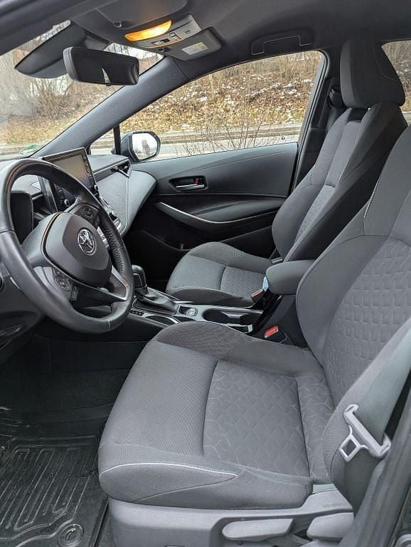 Gebraucht Toyota Corolla Club 179 PS (131 kW) 2019 Schwarz Limousine