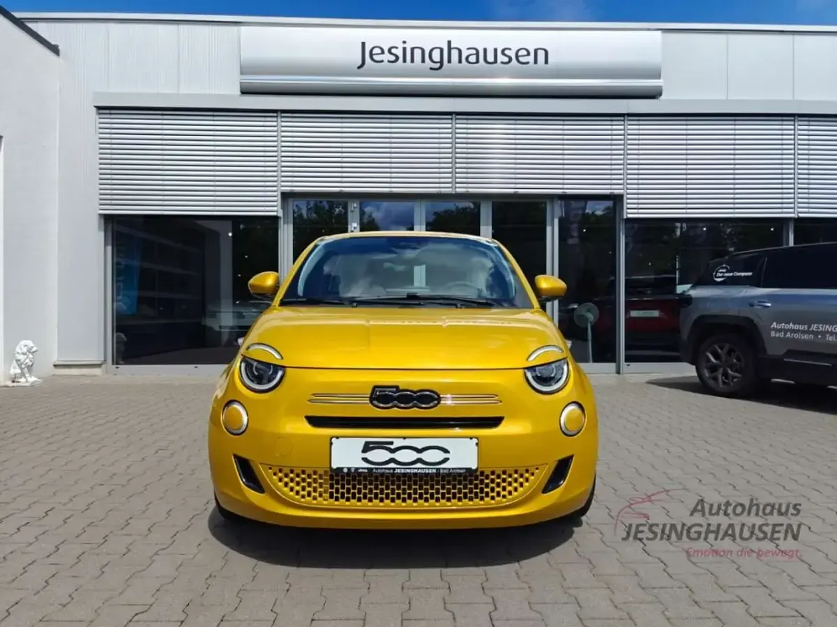 Neu Fiat 500 65 PS (47 kW) 2026 Sun of italy Limousine