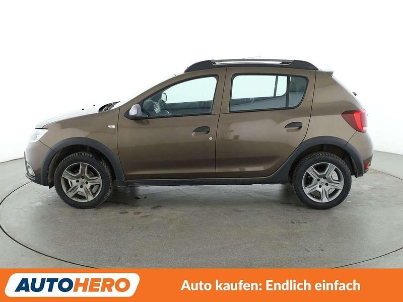 Gebraucht Dacia Sandero Essentiel 90 PS (66 kW) 2020 Braum Kleinwagen