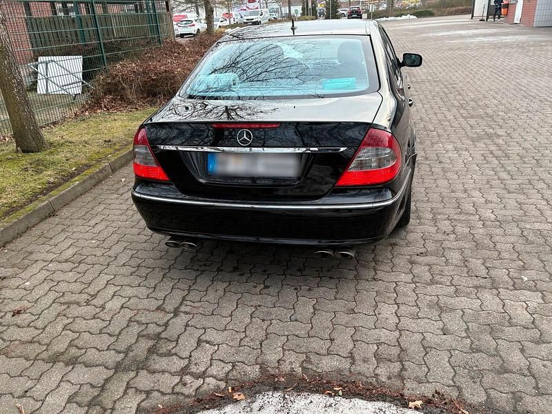 Gebraucht Mercedes E280 197 PS (144 kW) 2006 Schwarz Limousine