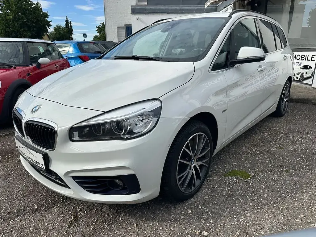 Gebraucht BMW 220 Gran Tourer Sport Line 190 PS (139 kW) 2016 Weiß Van / Kleinbus