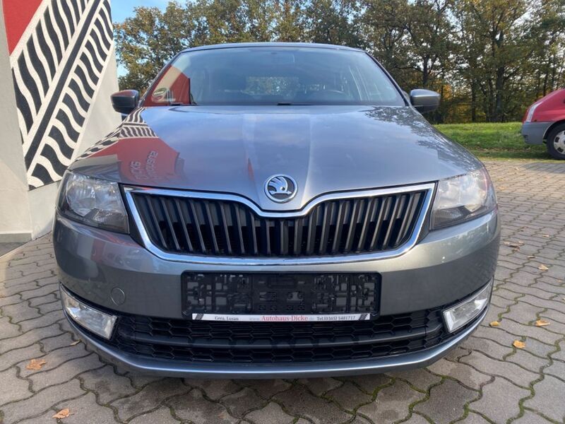 Gebraucht Skoda Rapid Ambition 86 PS (63 kW) 2013 Grau Limousine