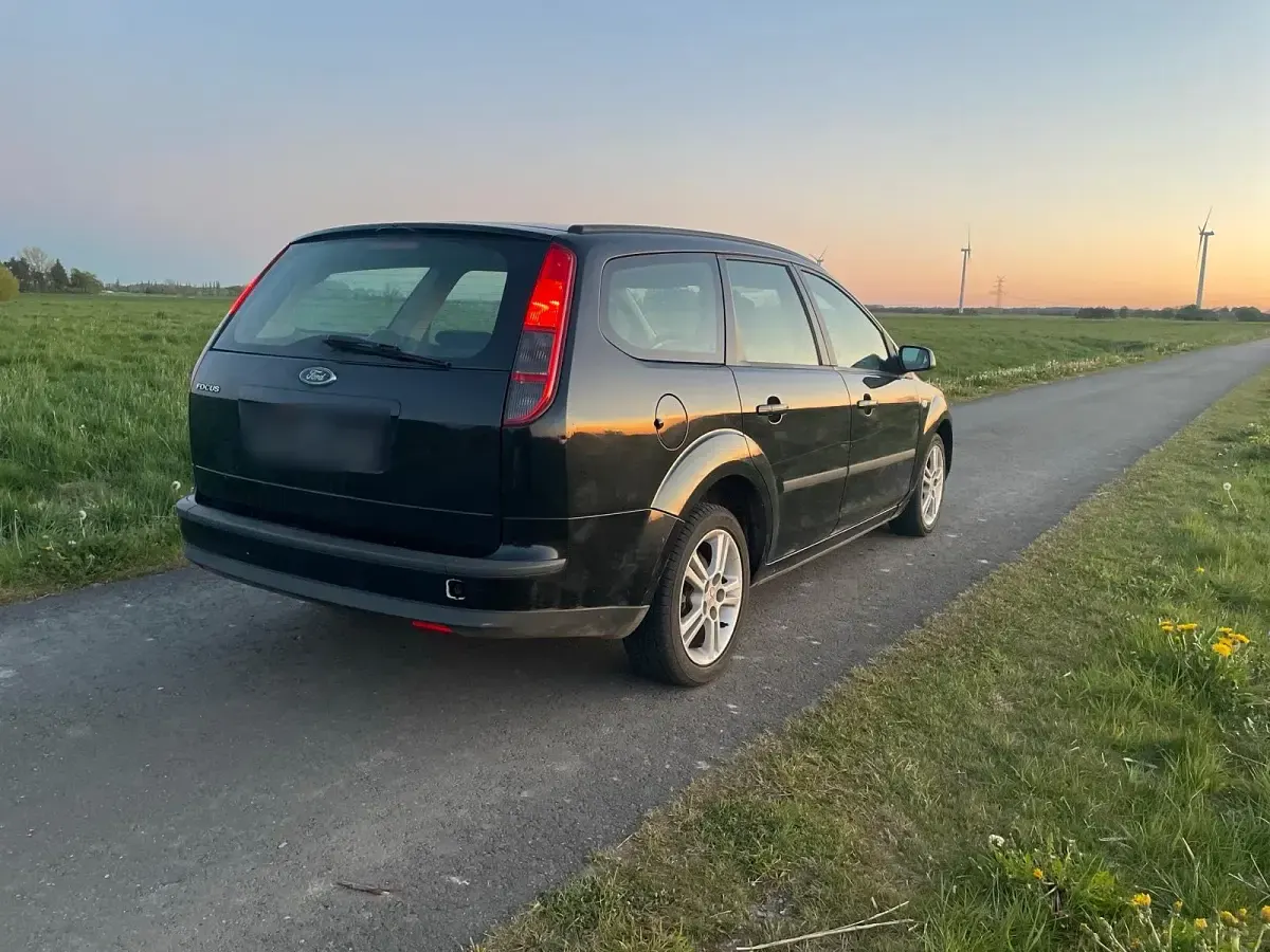 Second-hand Ford Focus 140 CP (102 kW) 2008 Andere farben Berlinǎ
