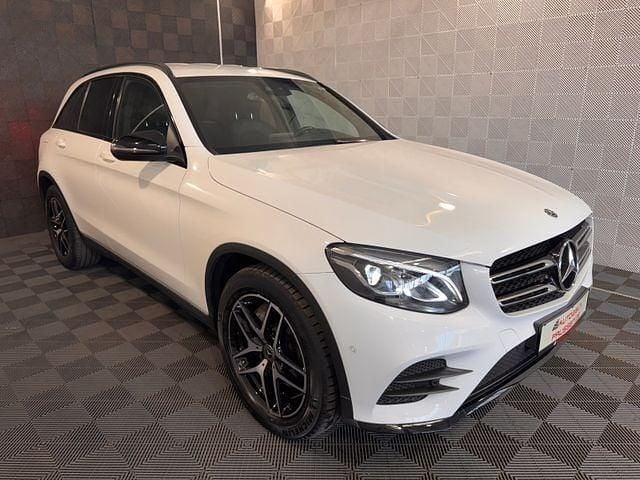 Weiß Gebraucht 2018 Mercedes GLC250 AMG SUV | 29.850 € (Guter Preis) - Bild 1/4