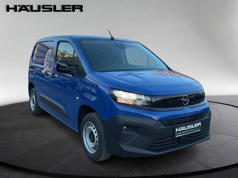 Neu Opel Combo Edition 110 PS (80 kW) 2025 Blau Limousine