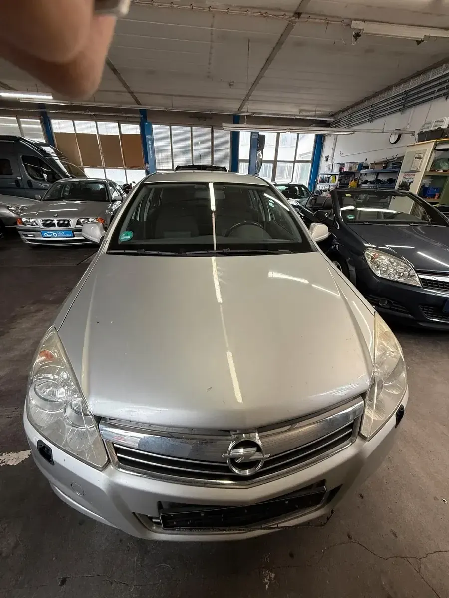 Używany Opel Astra 110 KM (80 kW) 2010 Kombi