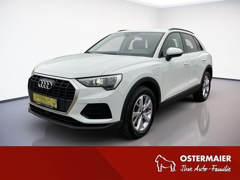 Gletscherweiss Gebraucht 2021 Audi Q3 Ambiente SUV | 24.800 € (Superpreis) - Bild 1/4