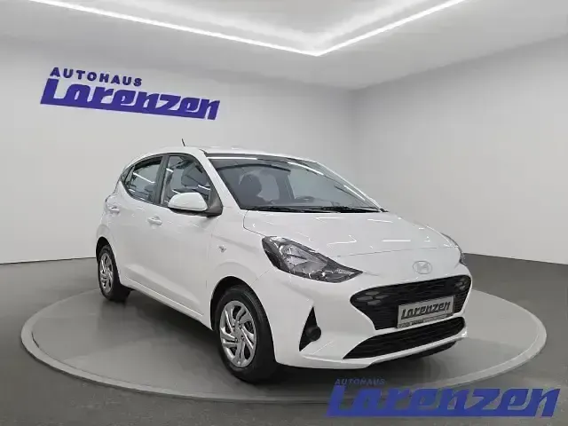 Gebraucht Hyundai i10 Select 96 PS (70 kW) 2024 Weiß Kleinwagen