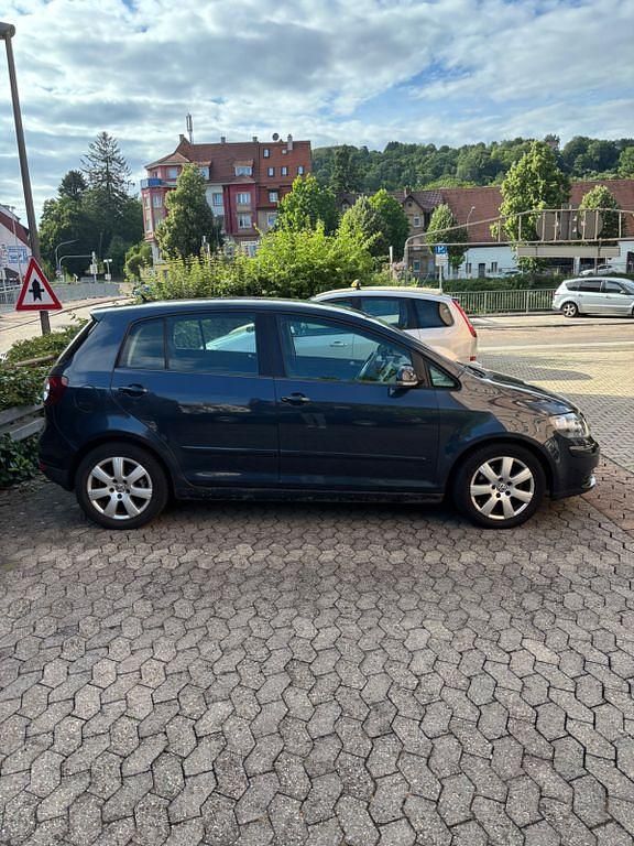 Blau Gebraucht 2005 VW Golf Plus Comfortline Van / Kleinbus | 1.990 € (Guter Preis) - Bild 1/4