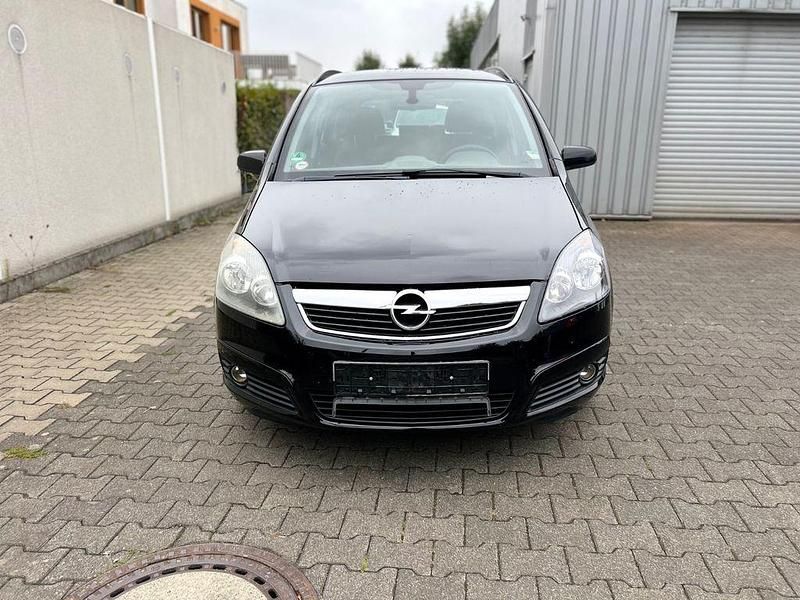 Schwarz Gebraucht 2007 Opel Zafira Selection Van / Kleinbus | 1.999 € (Guter Preis) - Bild 1/4