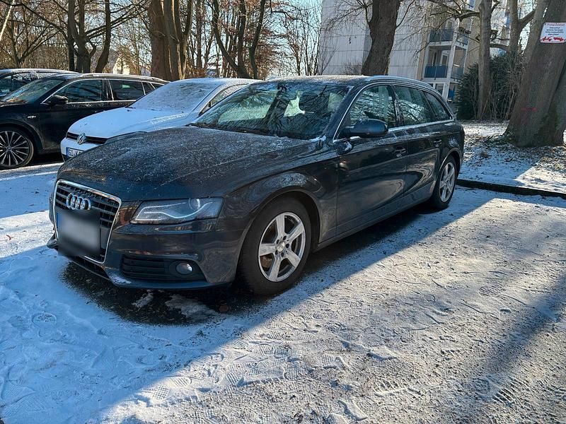 Grau Gebraucht 2009 Audi A4 Kombi | 8.700 € (Teuer) - Bild 1/4