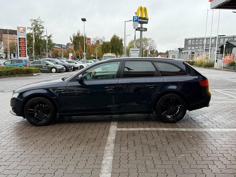 Gebraucht Audi A4 190 PS (139 kW) 2010 Blau Kombi