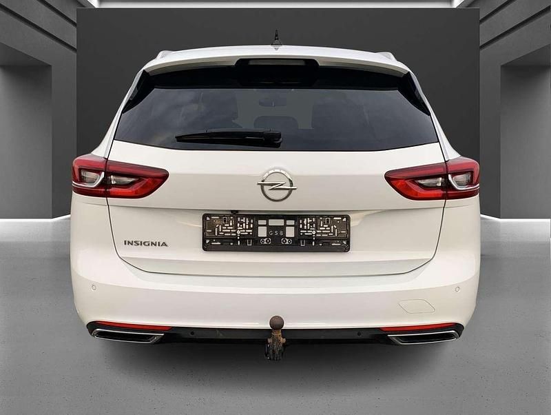 Gebraucht Opel Insignia 174 PS (127 kW) 2021 Schneeweiss/summitwhite/arctic Kombi