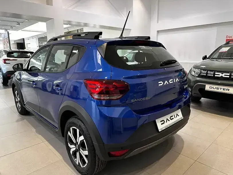 Używany Dacia Sandero Expression 91 KM (66 kW) 2023 Niebieski Hatchback