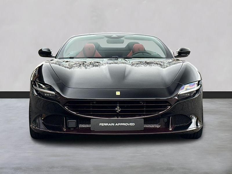 Gebraucht Ferrari Roma 620 PS (456 kW) 2024 Nero daytona Cabrio
