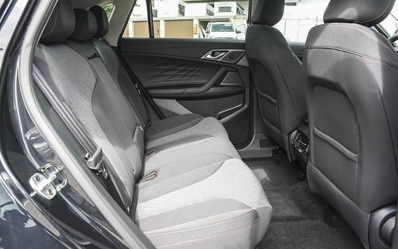 Rot Neu 2025 MG HS Luxury SUV | 33.715 € (Superpreis) - Bild 1/4