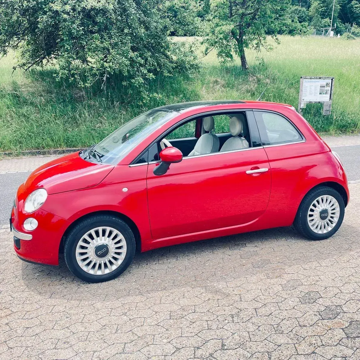 Gebraucht Fiat 500 Lounge 69 PS (50 kW) 2011 Rot Limousine